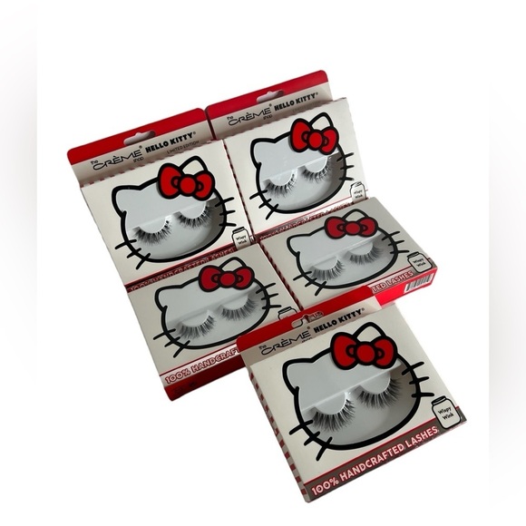 Bundle The Creme Shop Hello Kitty Limited Edition
100% Handcrafted Lashes - Picture 2 of 4